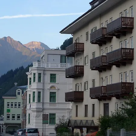 Apartment Modern In Schulstrasse Near Lake And Ski Lifts Zell am See