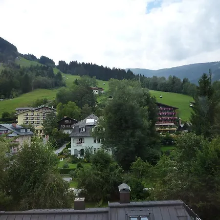 Apartment Modern In Schulstrasse Near Lake And Ski Lifts